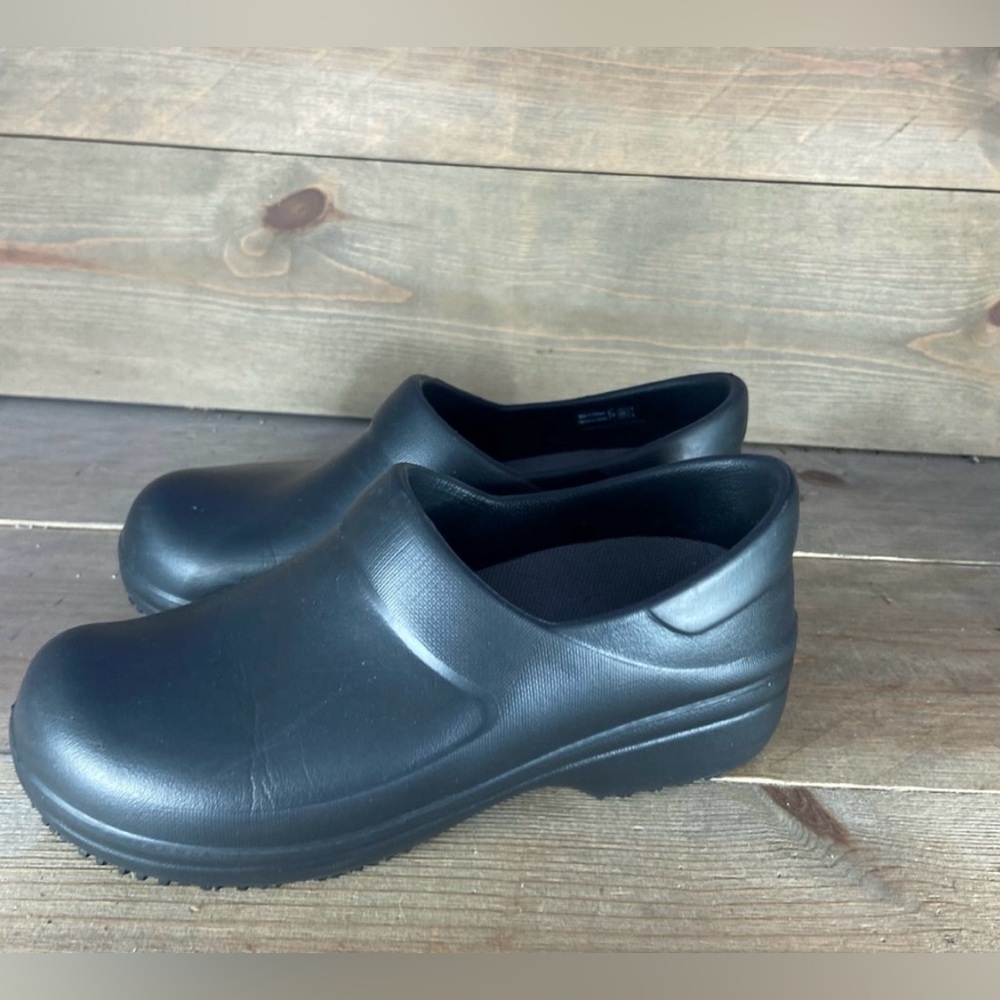 Black Crocs Clogs Shoes